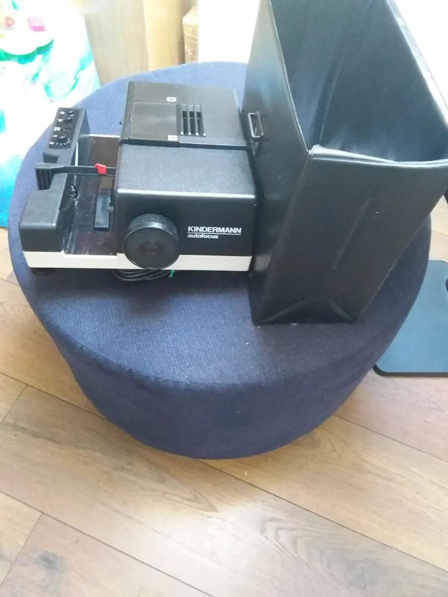 1    kindermann remote   slide  projector   95e - Image 4