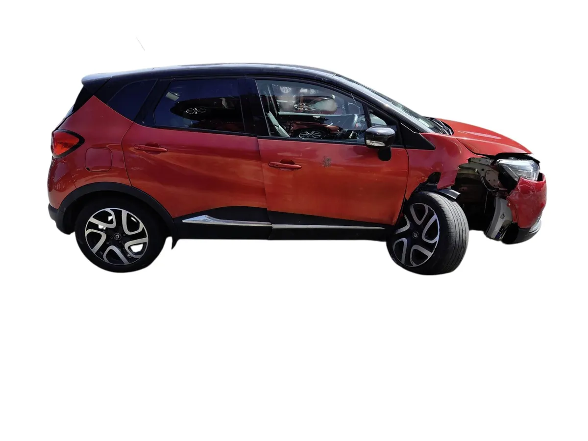 2017 RENAULT CAPTUR For Breaking/Dismantling - Image 2