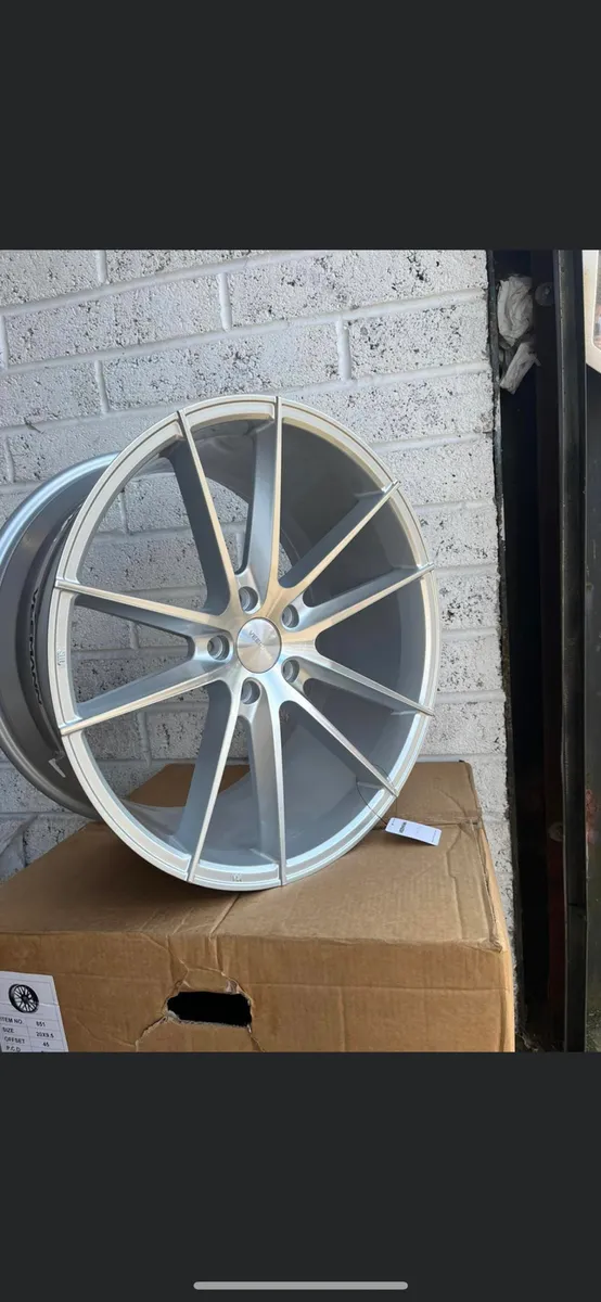 Veeman vfs25 BMW F30 F10 alloys