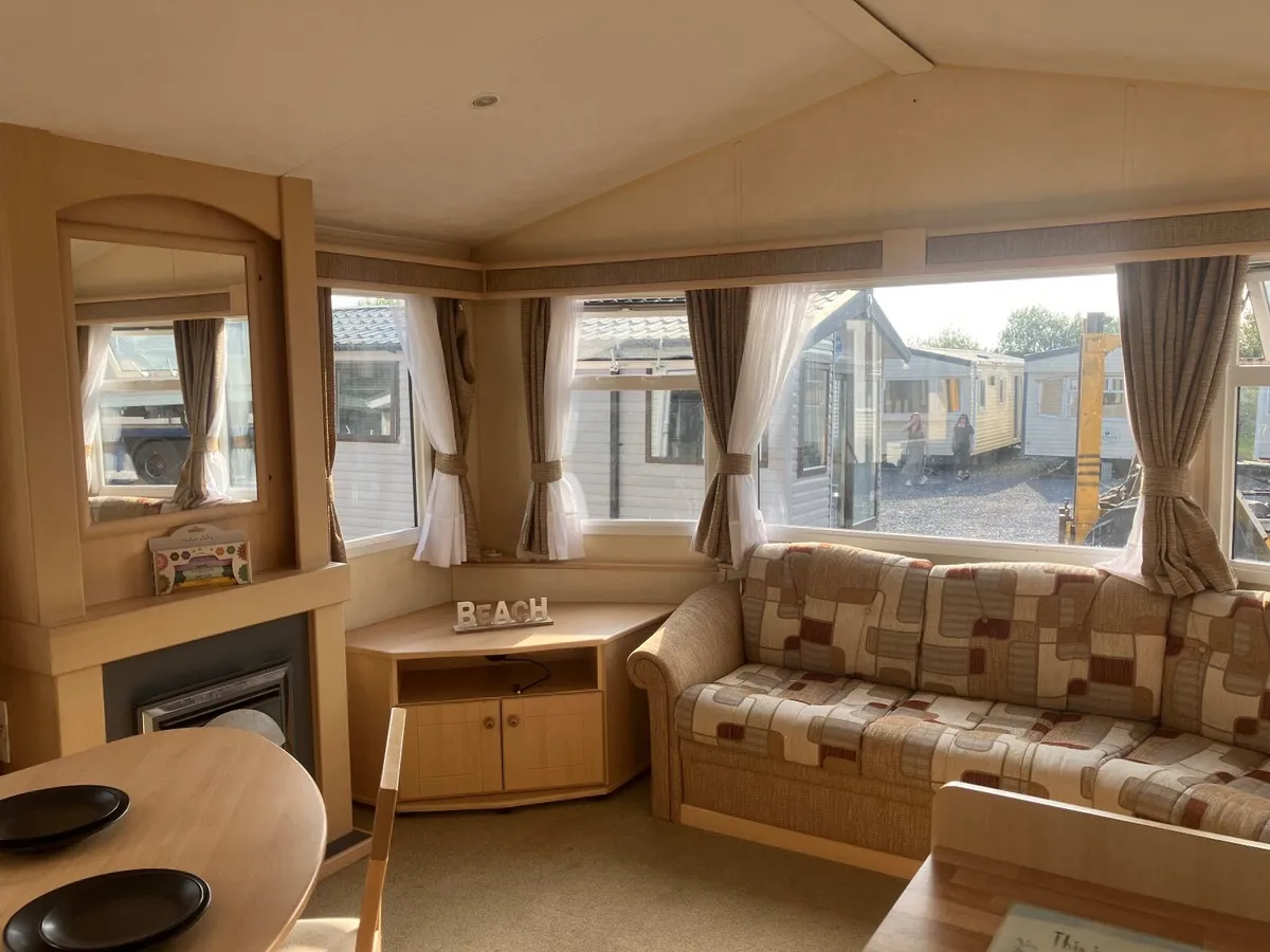 SNAPPED UP.. SPOTLESS AND VERY COMPACT - Image 4