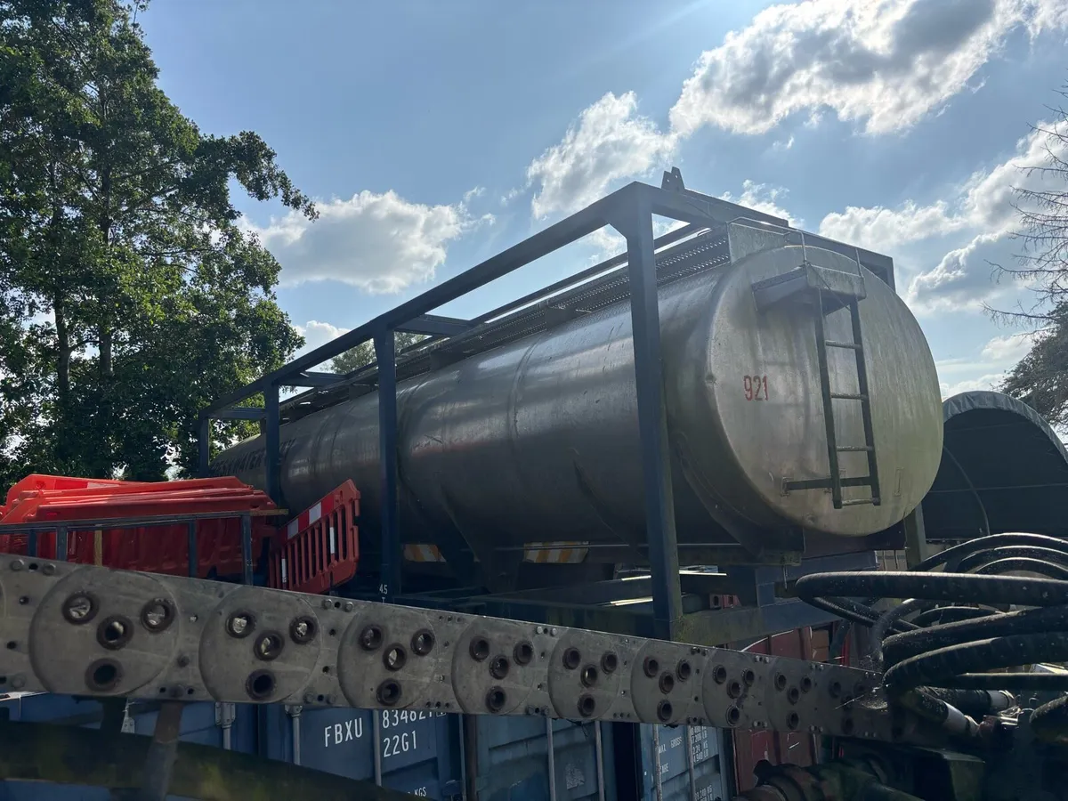 Stainless steel water tank - Image 2