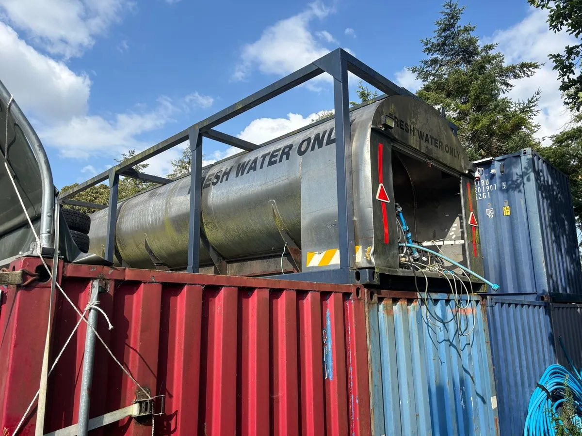 Stainless steel water tank - Image 3