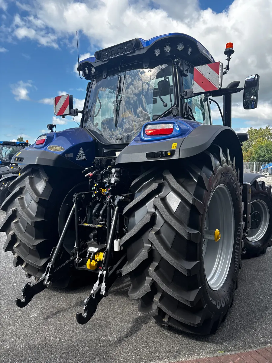 New Holland T7.260 PLMI *NEW* - Image 3