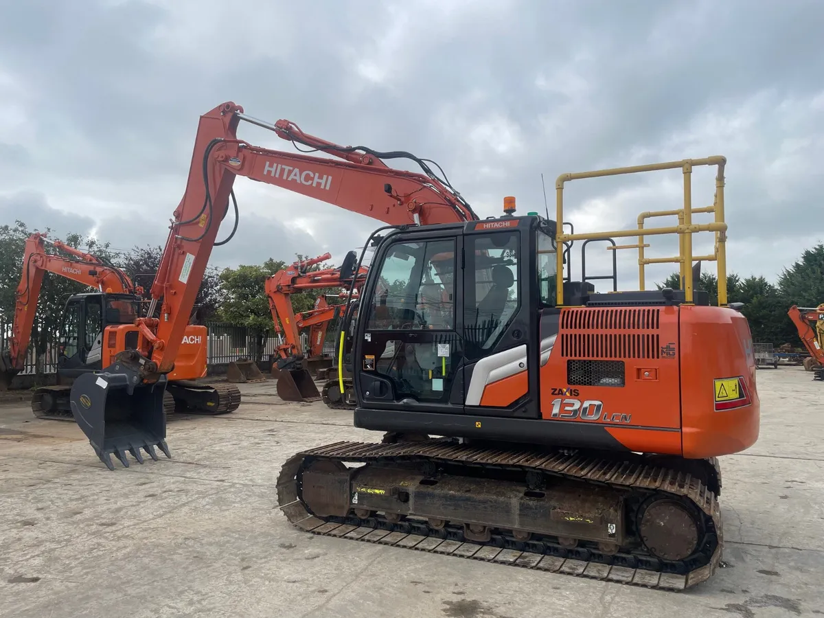 Hitachi ZX130LCN-7 - Image 1