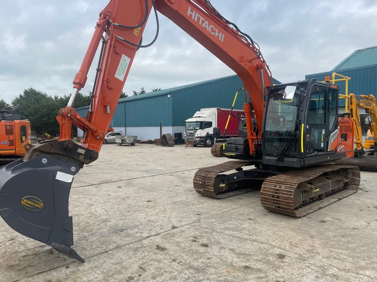 Hitachi ZX130LCN-7 - Image 2