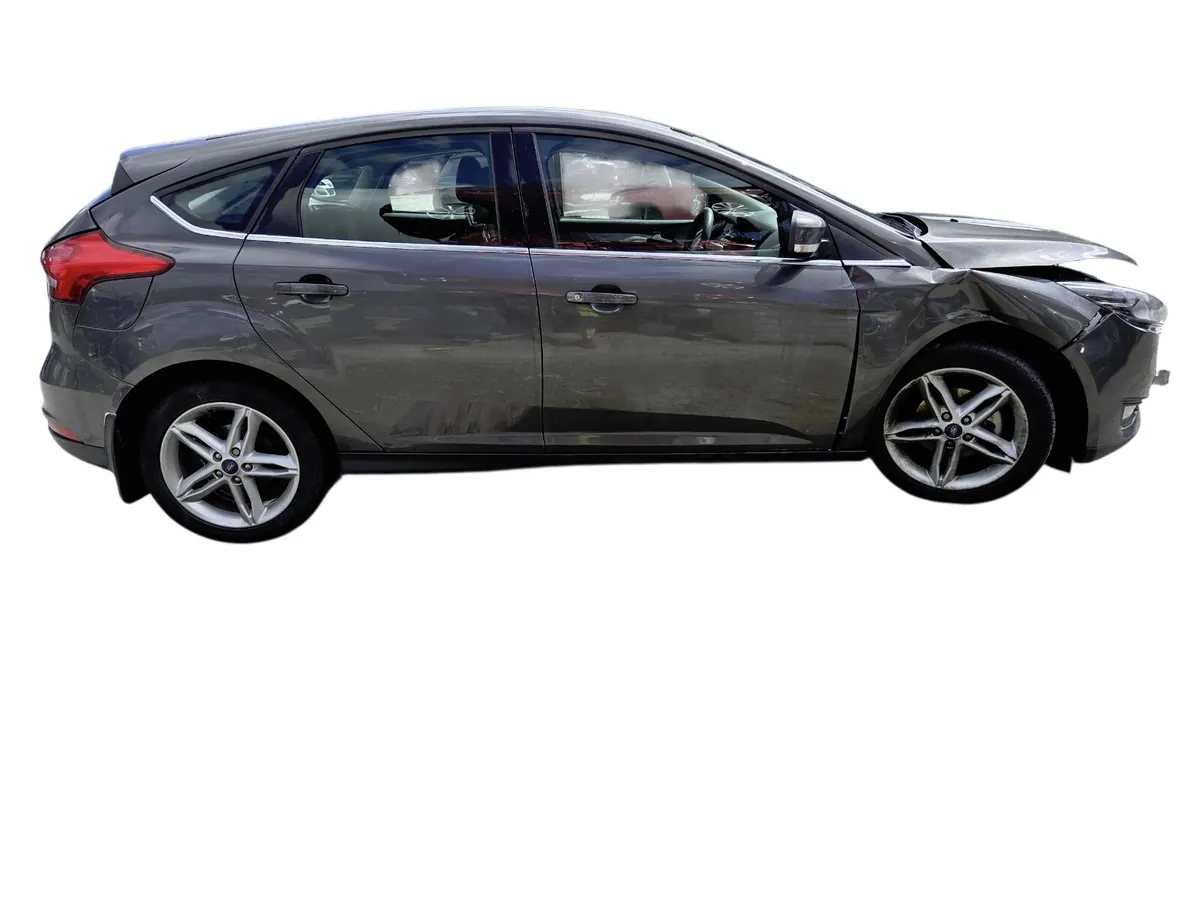 2016 FORD FOCUS For Breaking/Dismantling - Image 2