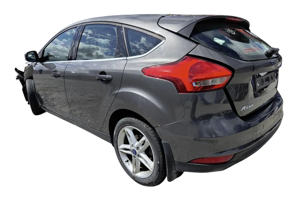 2016 FORD FOCUS For Breaking/Dismantling - Image 4