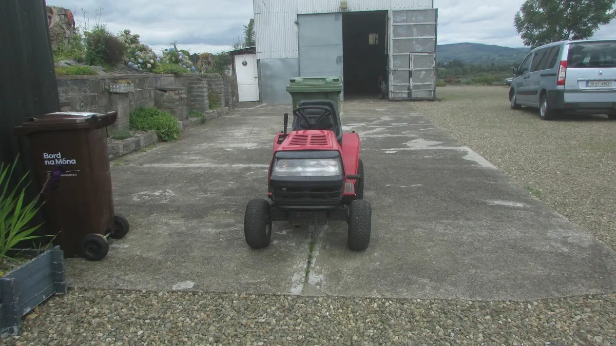 Ride On Mower - Image 4