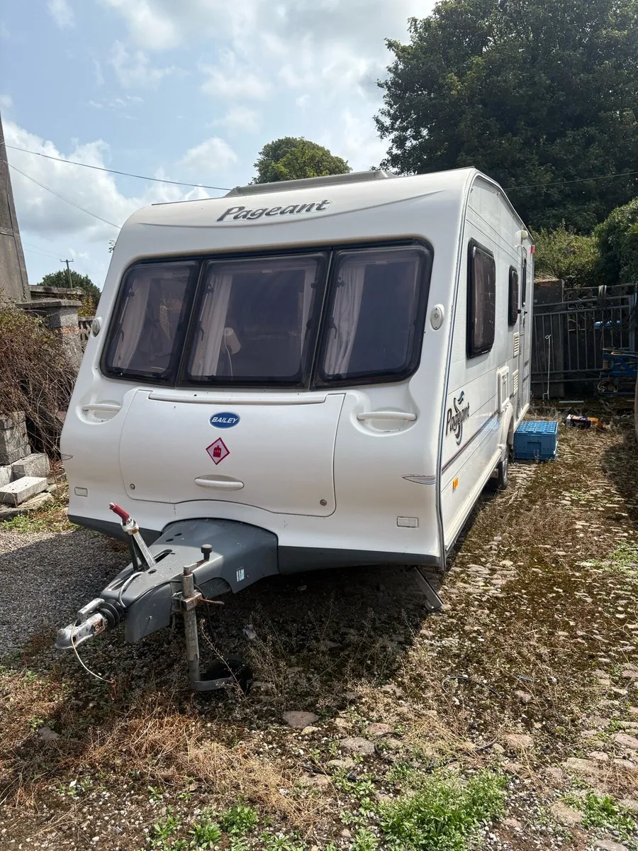 Caravan - Image 1