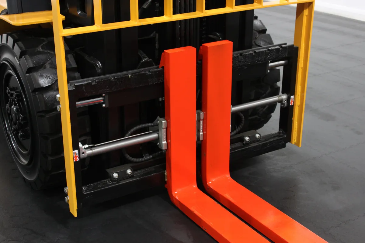 giraffe FD30 Premium | Full Cab Diesel |Forklift - Image 4