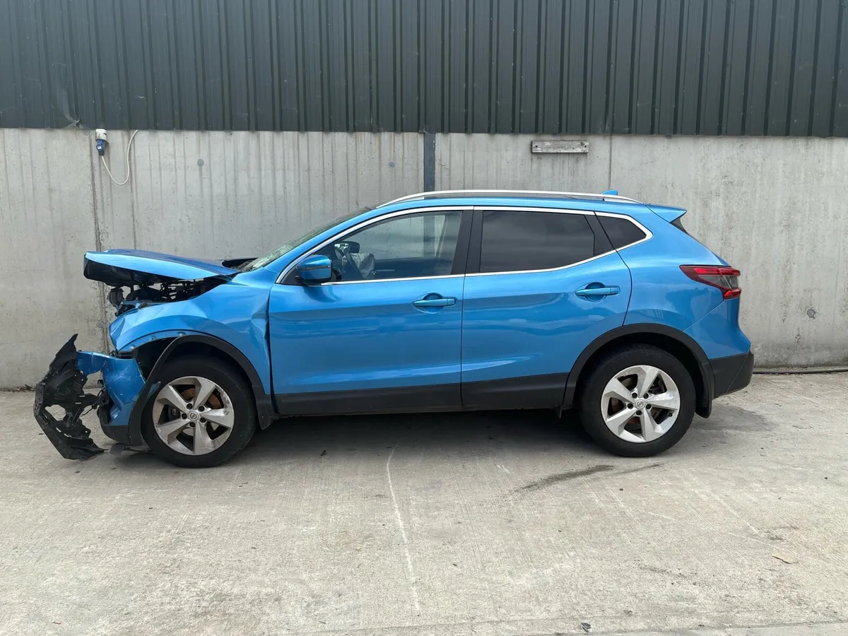 2019 Nissan Qashqai for parts - Image 1