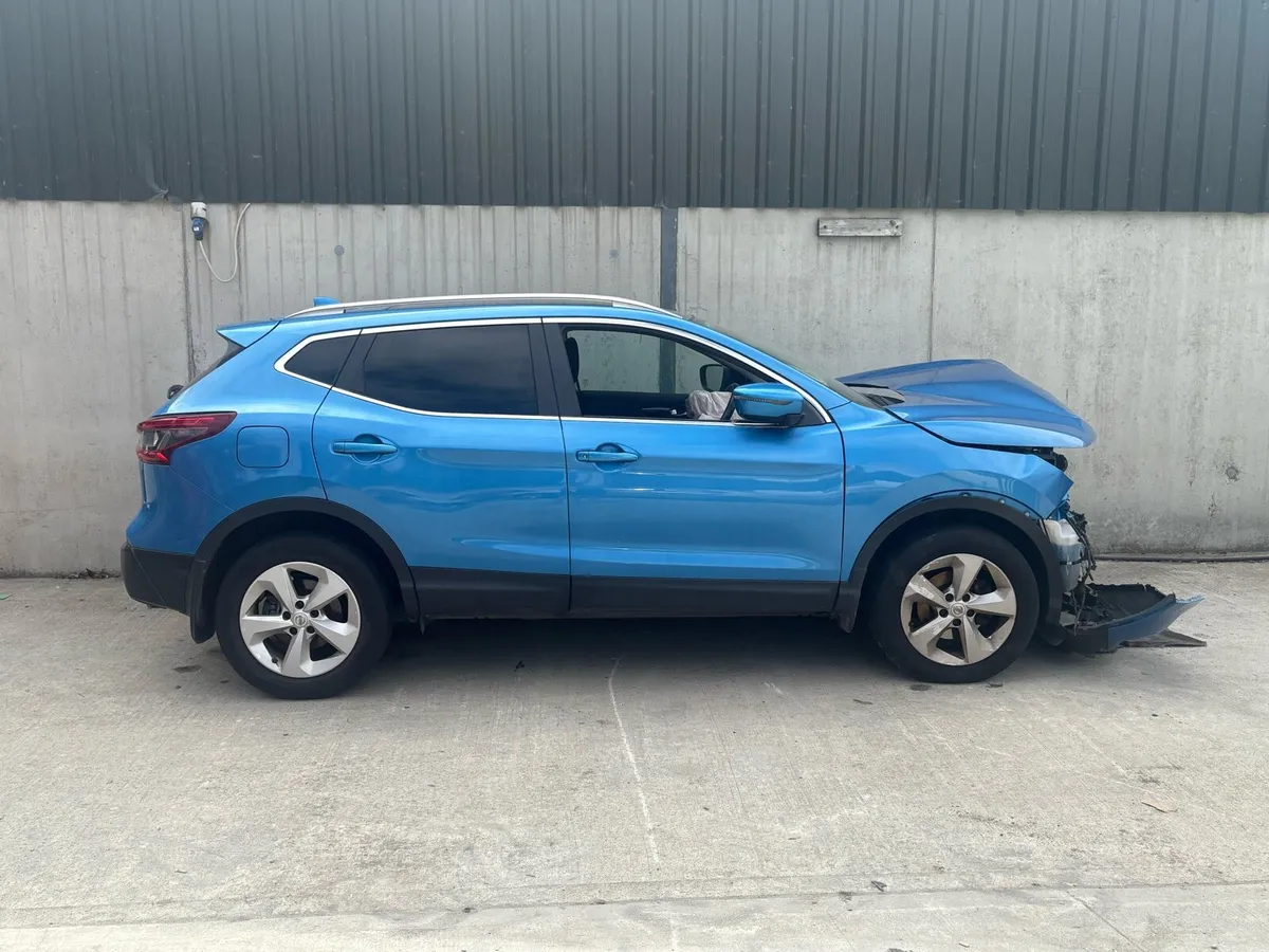 2019 Nissan Qashqai for parts - Image 2
