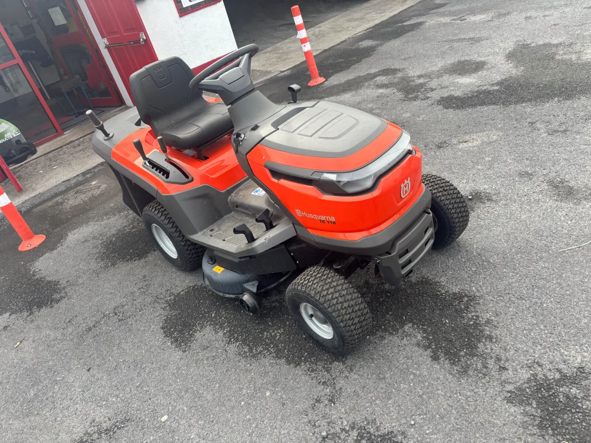 End of year sale. Husqvarna TC112 Lawn Tractors - Image 3