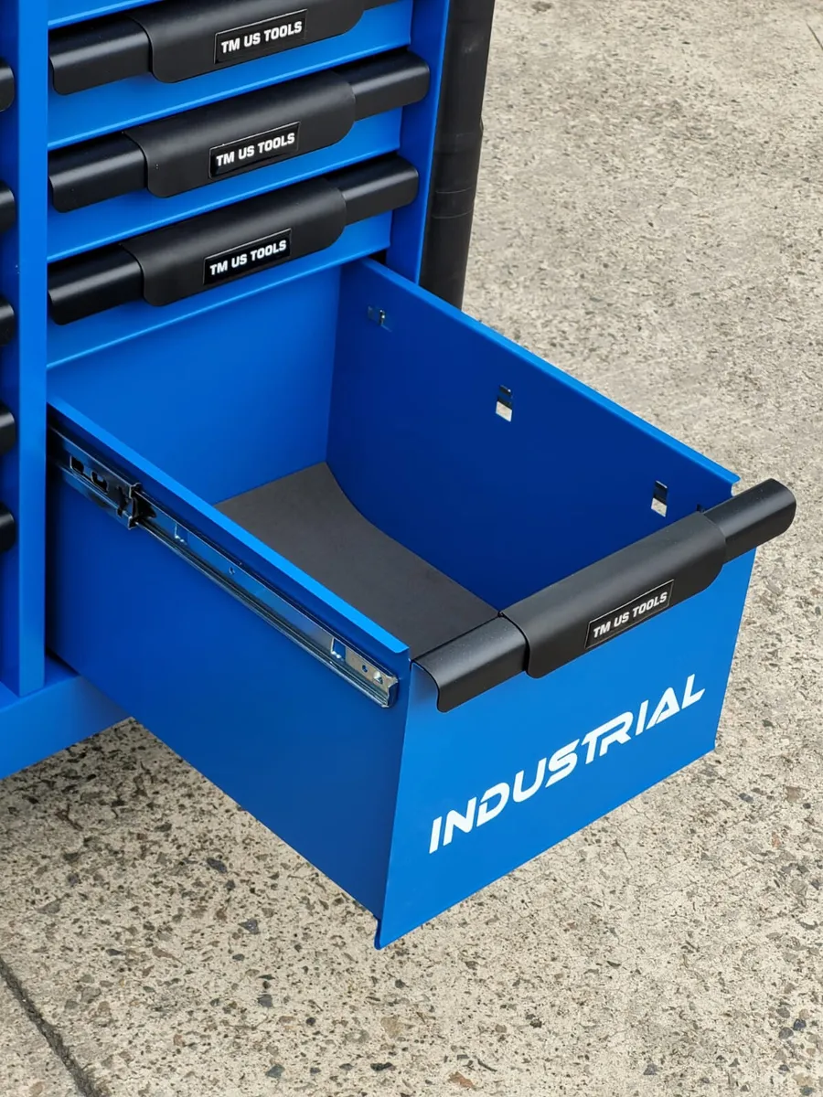 12 Drawer Toolchest With Tools - Image 2