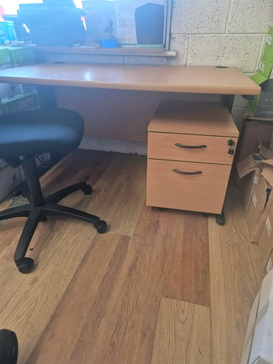 Desks chairs pedistal - Image 3