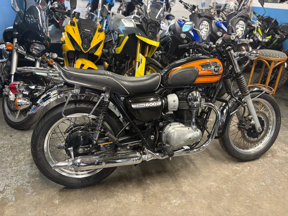 2016 Kawasaki W800 Final Edition. - Image 3