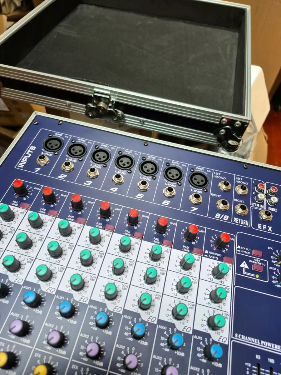 DJ Powered Mixer / Amp - Image 2