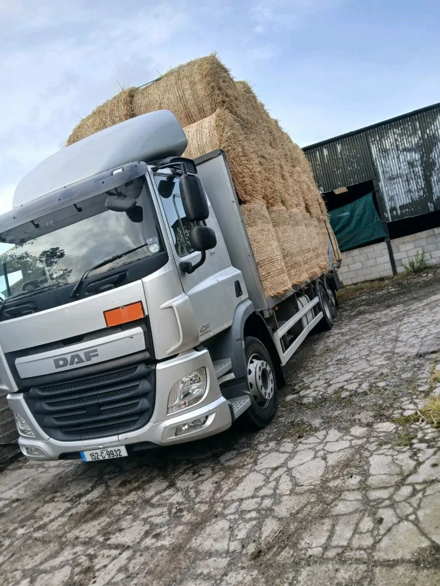 ROUND BARLEY STRAW DELIVERED TO GALWAY