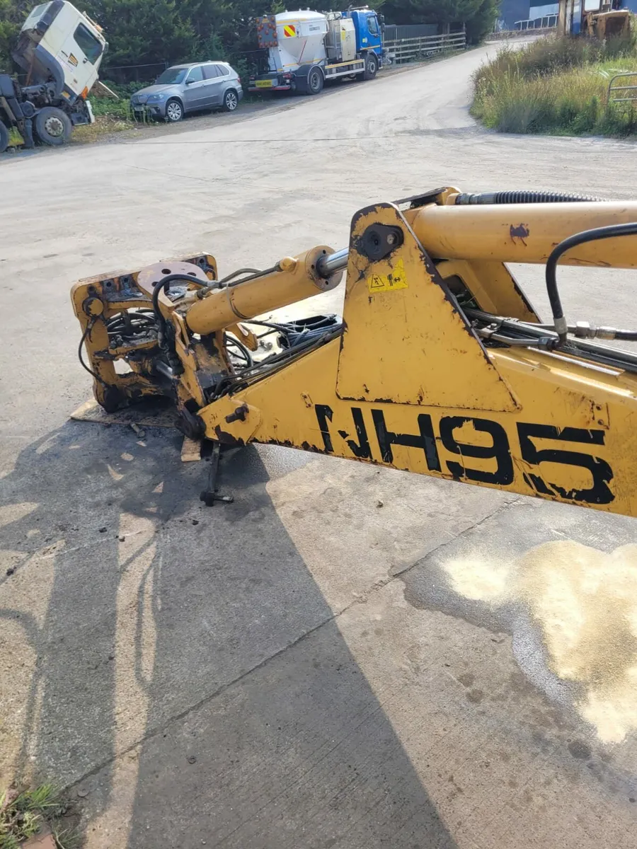 Newholland  back actor - Image 3