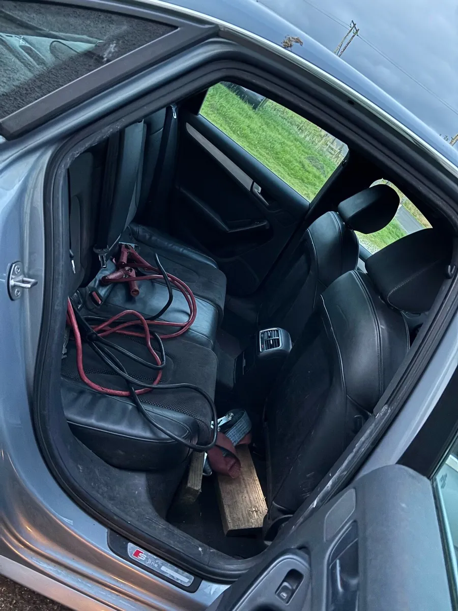 2009 S-Line Audi A4 for breaking - Image 4