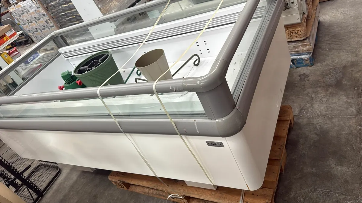 Cooling island / refrigerated counter - Image 2