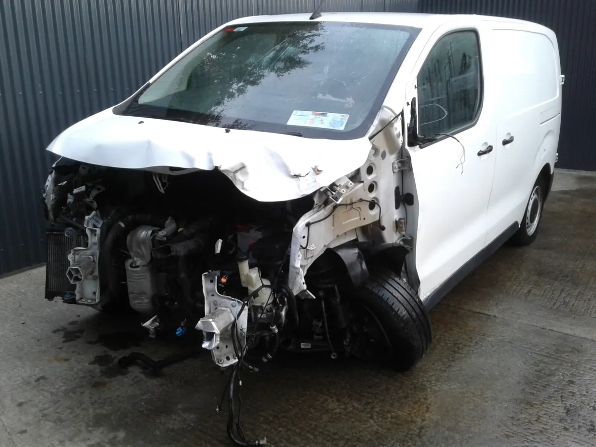 2023 CITROEN DISPATCH For Breaking/Dismantling - Image 1