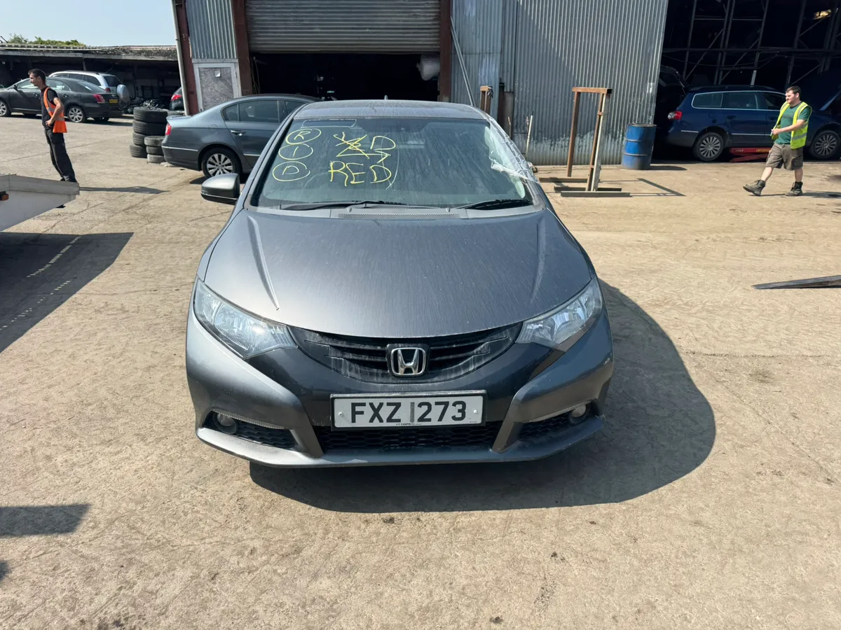 Breaking 2013 Honda civic 1.6 cdti - Image 2