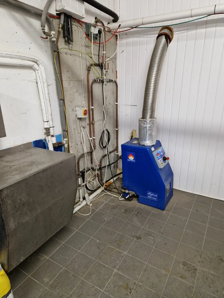 Milking parlour services - Image 4
