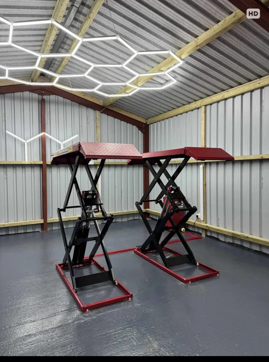 Full rise Pacini scissor lift install available - Image 1