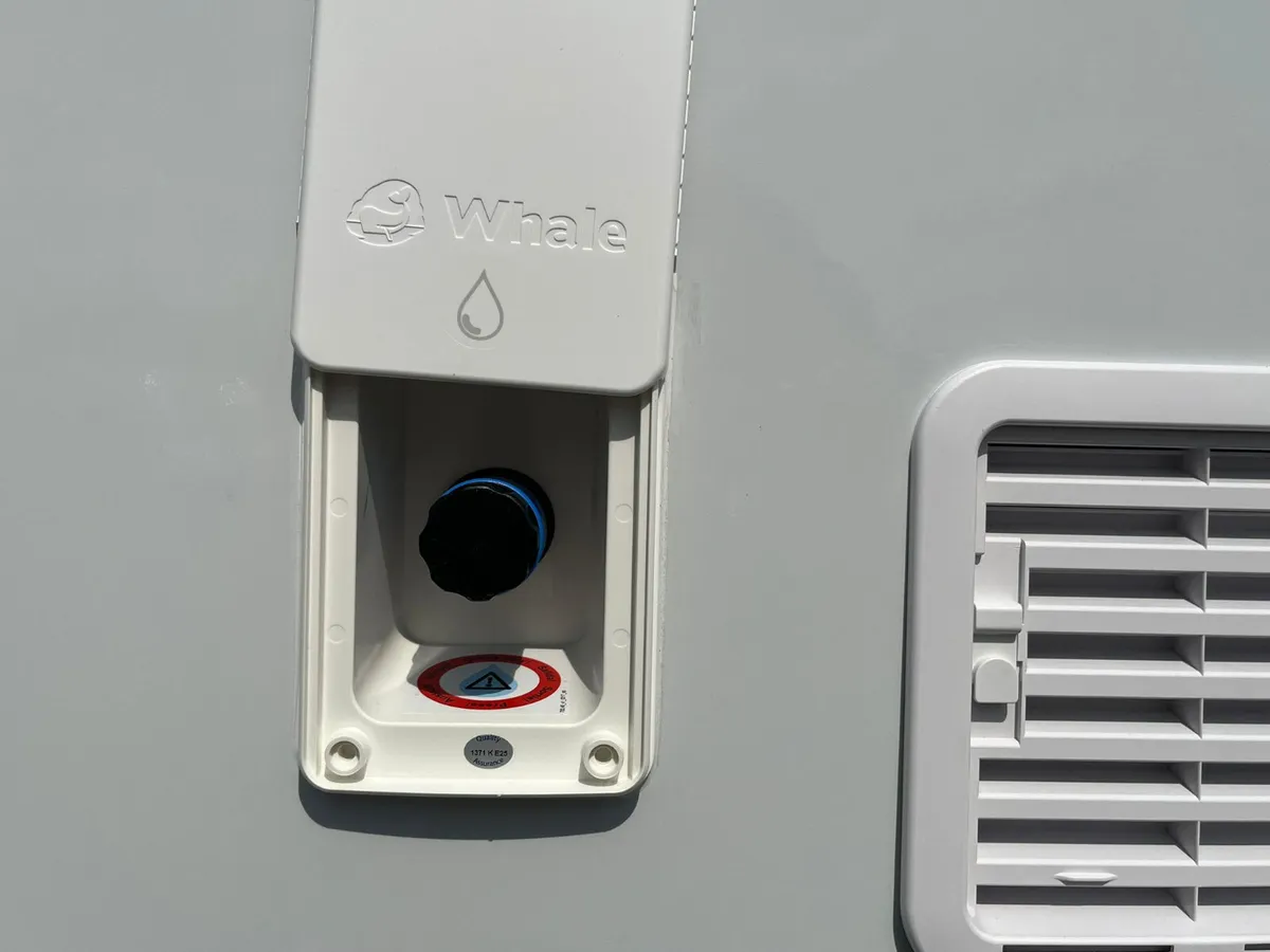 Elddis Autoquest 155 - Automatic - Image 4