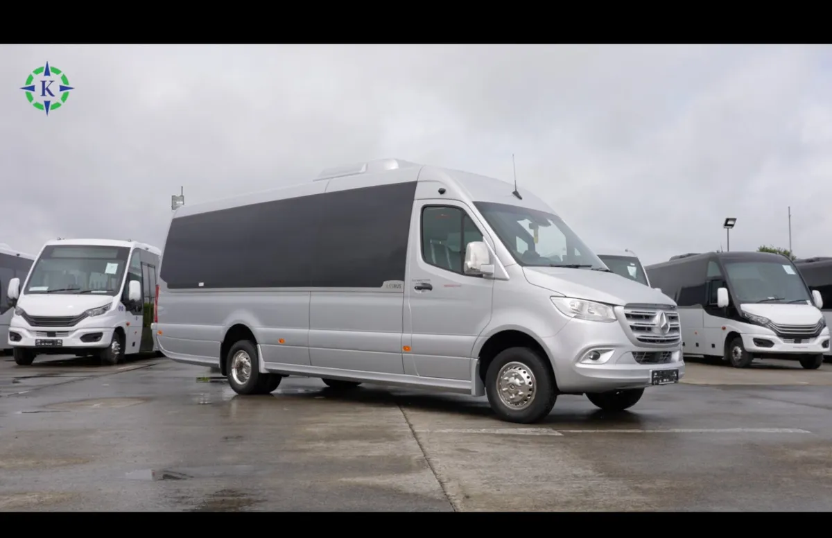 SOLDMercedes Sprinter 519 CDI 22 Seater Mini Coach - Image 4