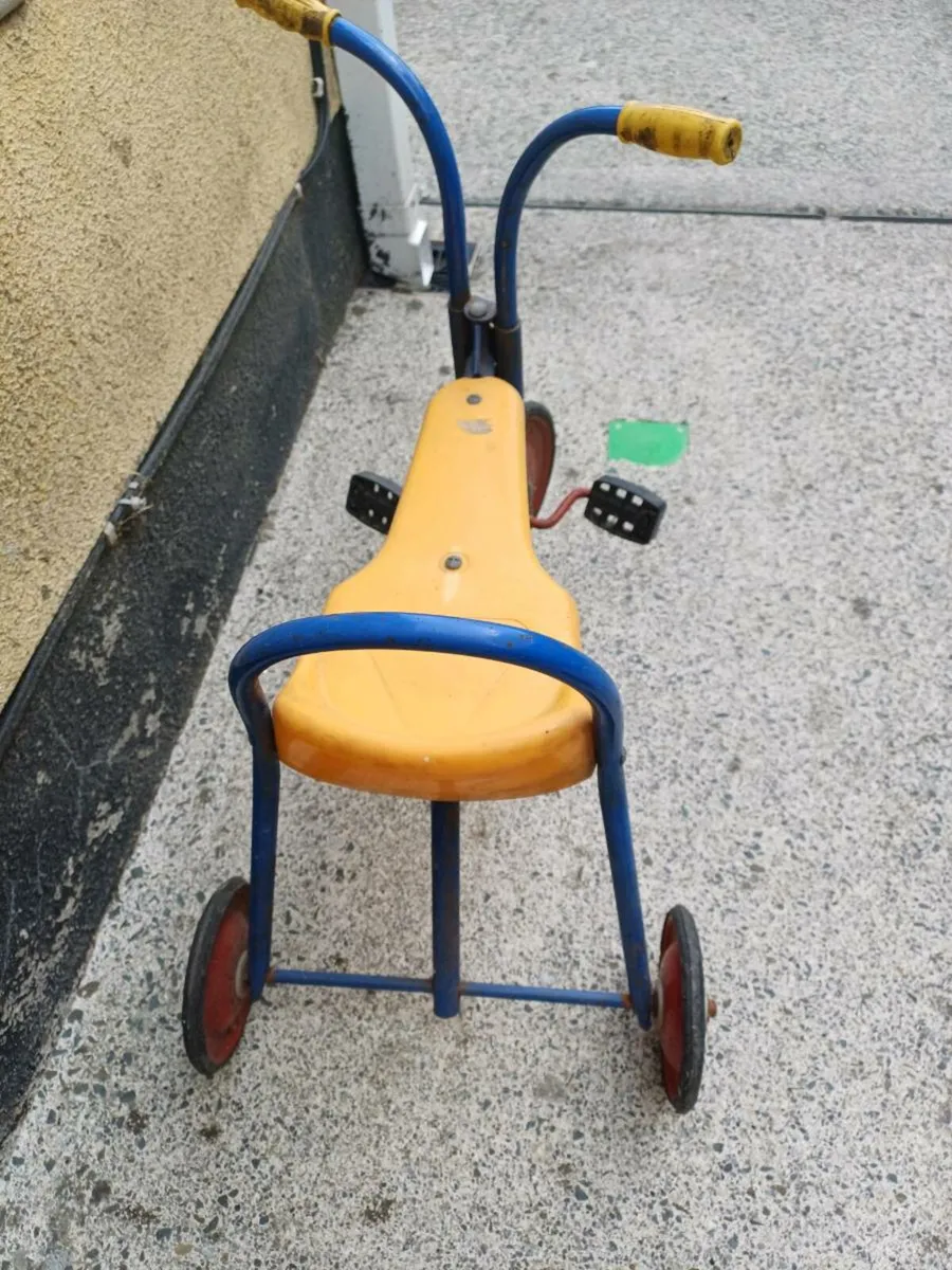 1950/60s Tri-ang Tricycles + Mobo Tricycle - Image 3