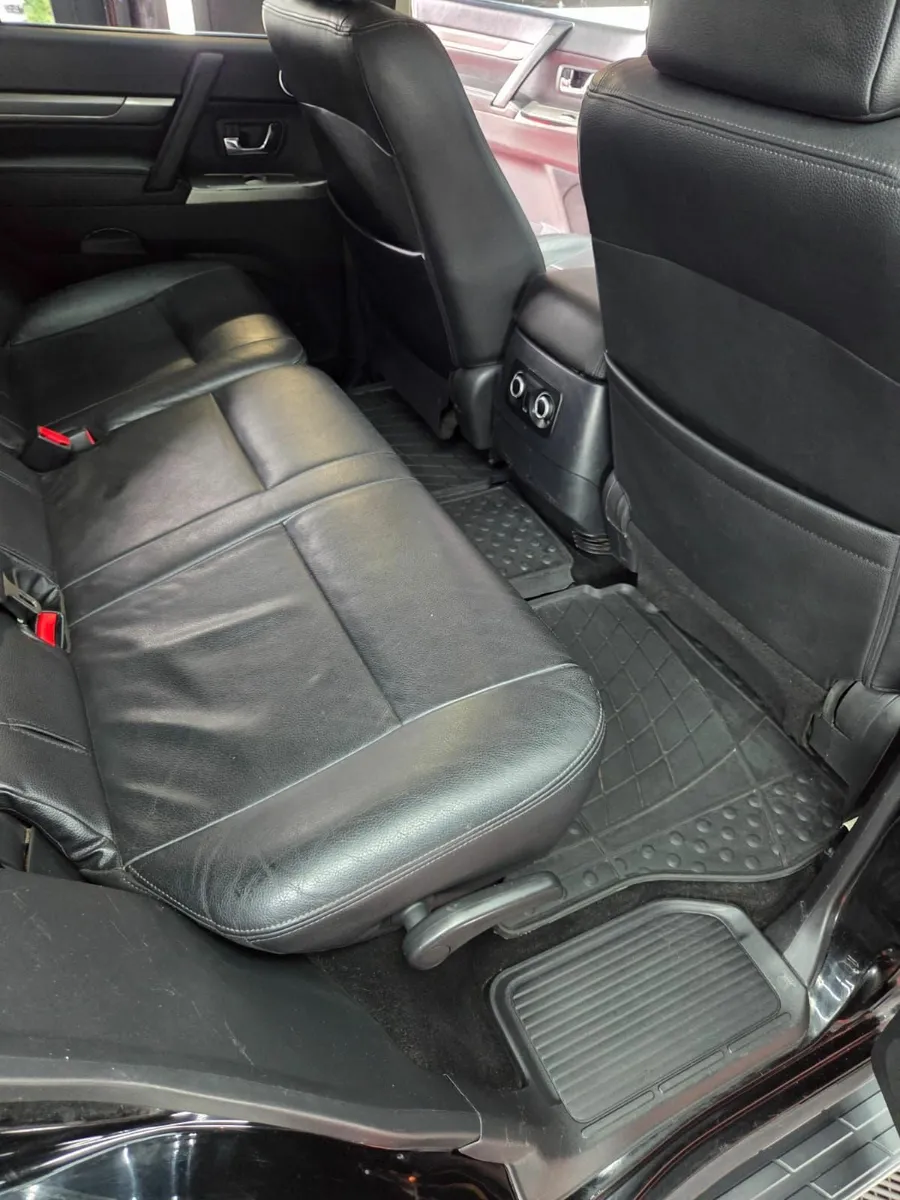 Mitsubishi Pajero 2015 - Image 4