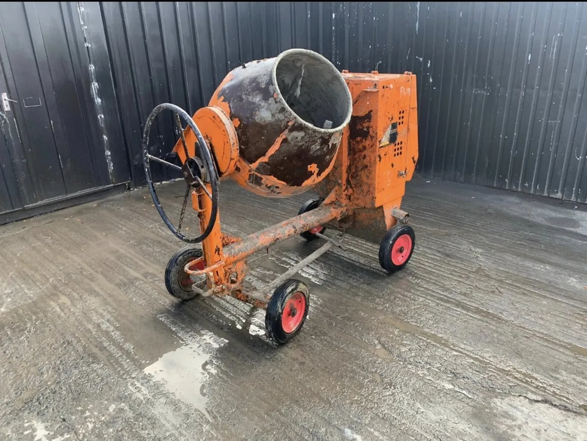 Belle 100XT Diesel Mixer - Image 1