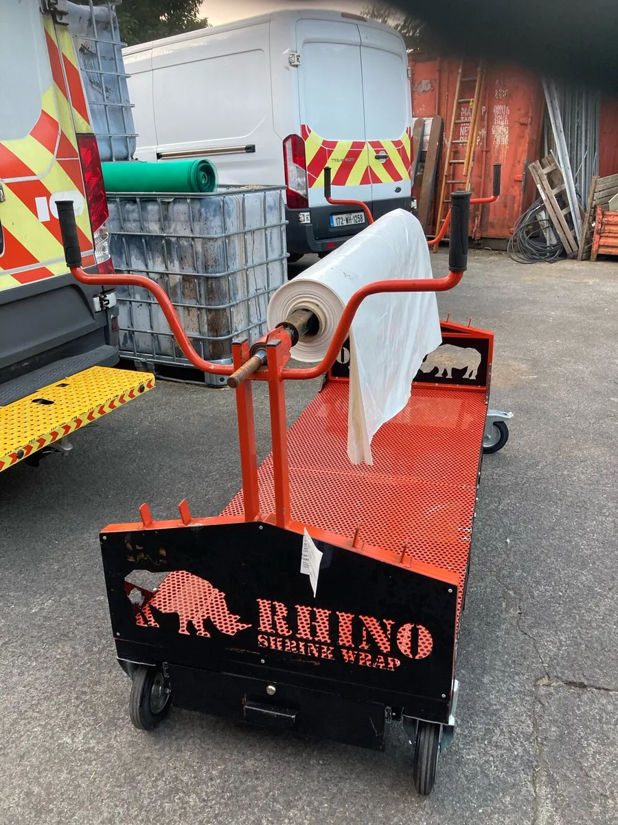 Rhino Scaffolding Plastic Wrapping Trolley - Image 1