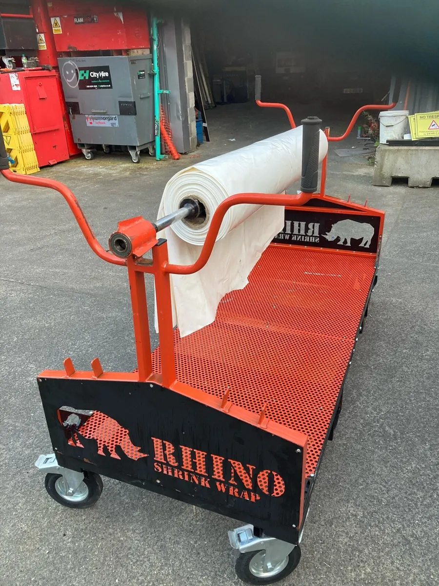 Rhino Scaffolding Plastic Wrapping Trolley - Image 3
