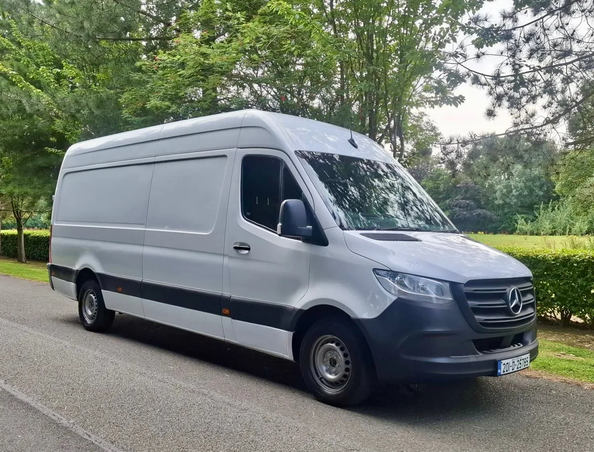 Mercedes-Benz Sprinter LWB  2020 DOE 8/26 - Image 4