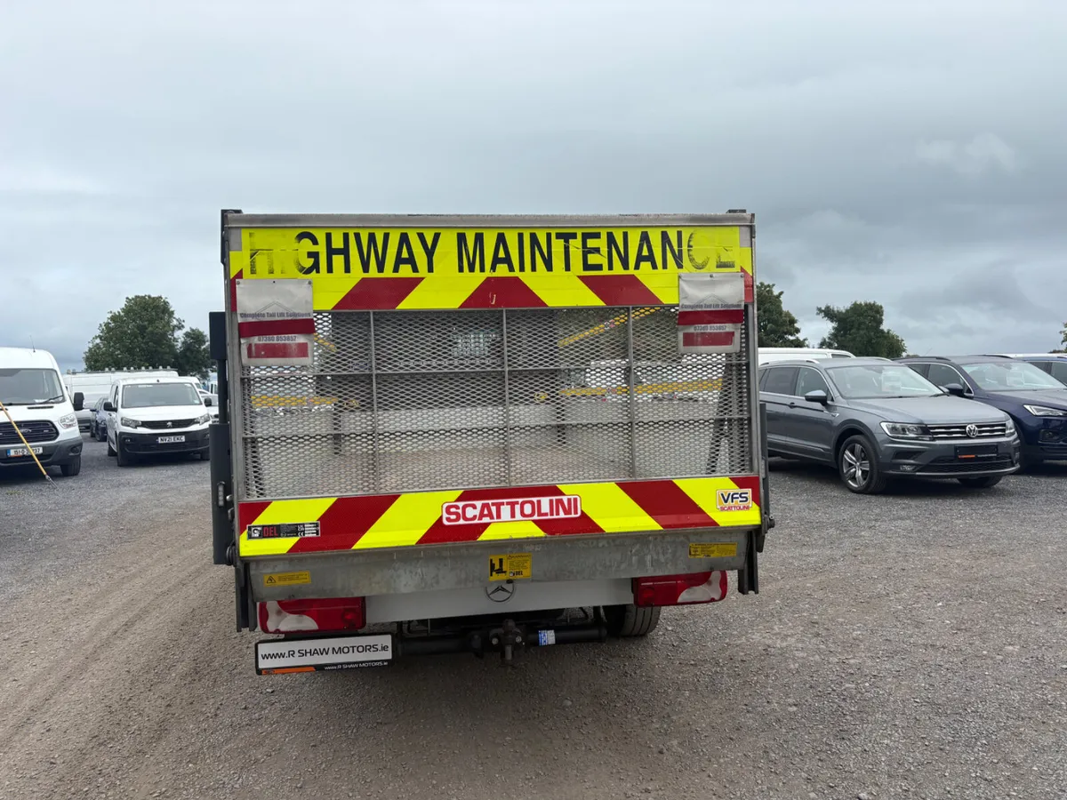 Mercedes-Benz Sprinter Traffic Management - Image 3