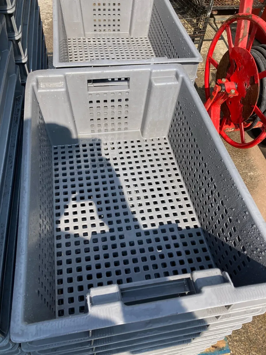 Plastic Tote containers for sale - Image 3