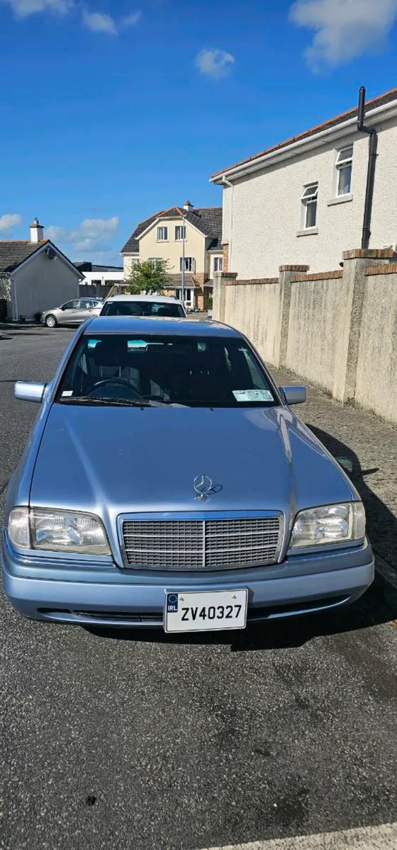 Mercedes  c clase 2.8 petrol 200 PH LOW MILAGE - Image 2