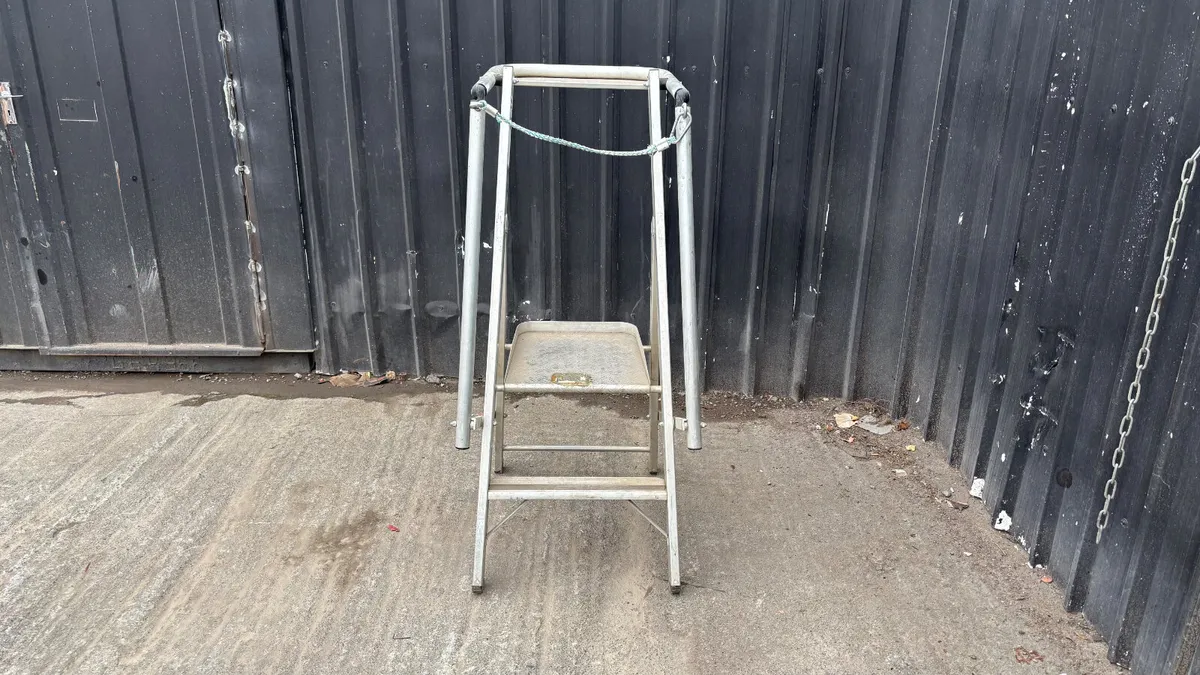Aluminium Hop-up step ladder - Image 2