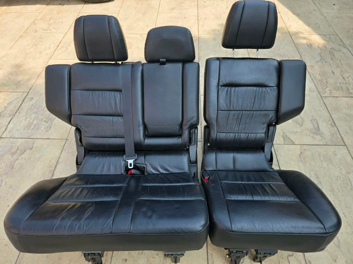 Mitsubishi Pajero / Shogun rear leather seats - Image 4