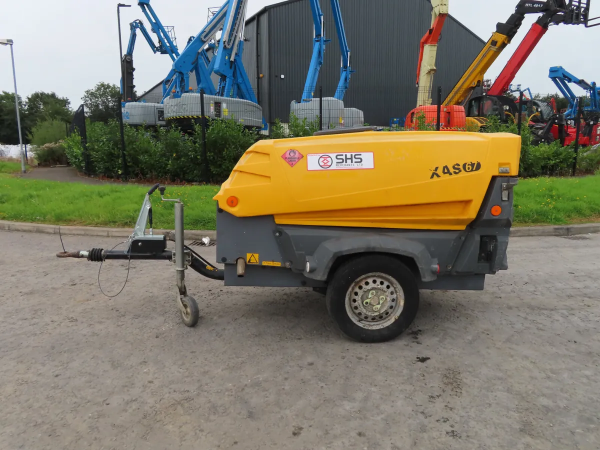 2015 ATLAS COPCO XAS 67 ROAD COMPRESSOR - Image 1