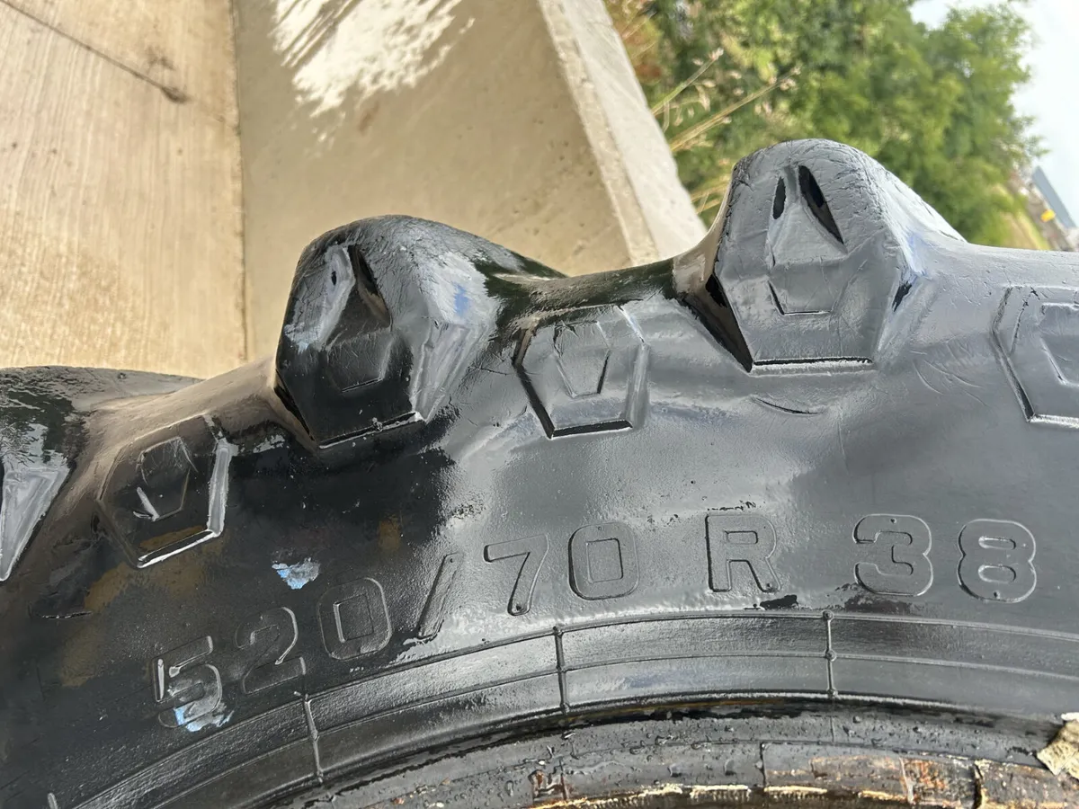 x1 PIRELLI 520/70R38 40% - Image 3