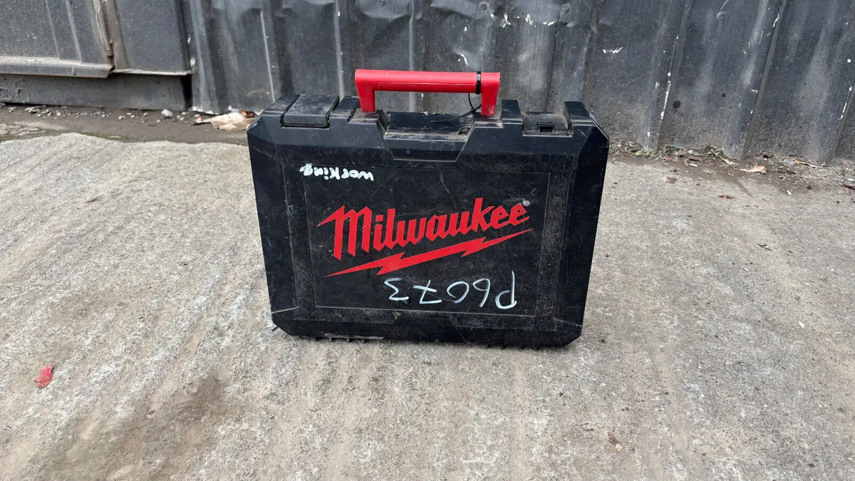 Milwaukee 135TX Jigsaw - Image 2