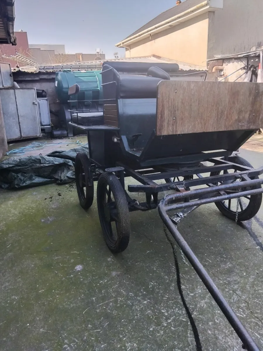 Four wheeler - Image 1