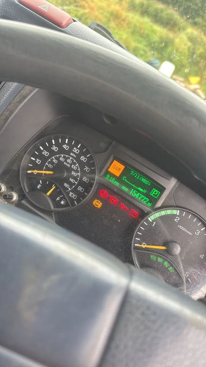 mitsubishi fuso canter with crane - Image 4