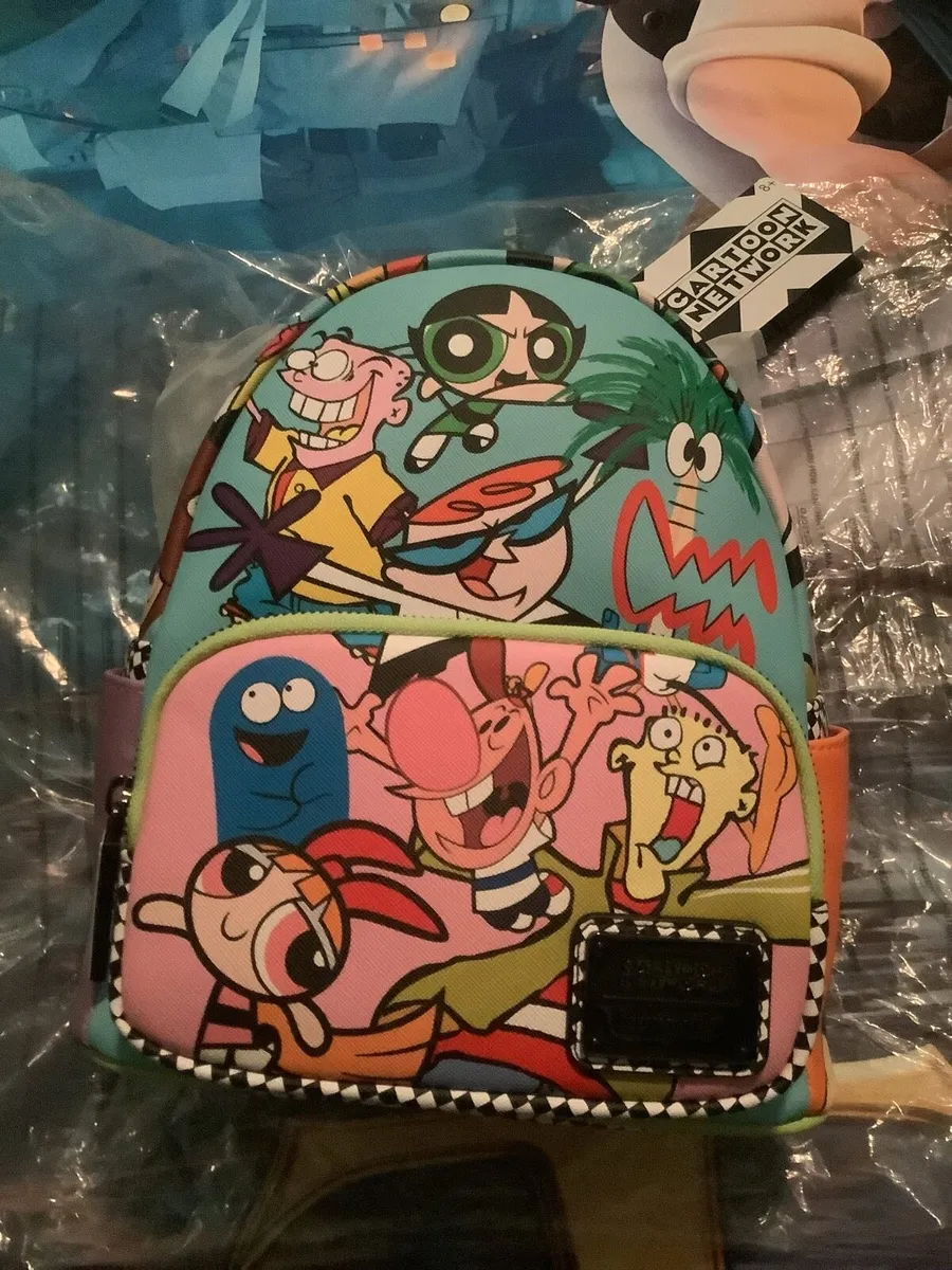 NEW LOUNGE FLY BAG AND PURSE, 5 FUNKO POPS . - Image 1