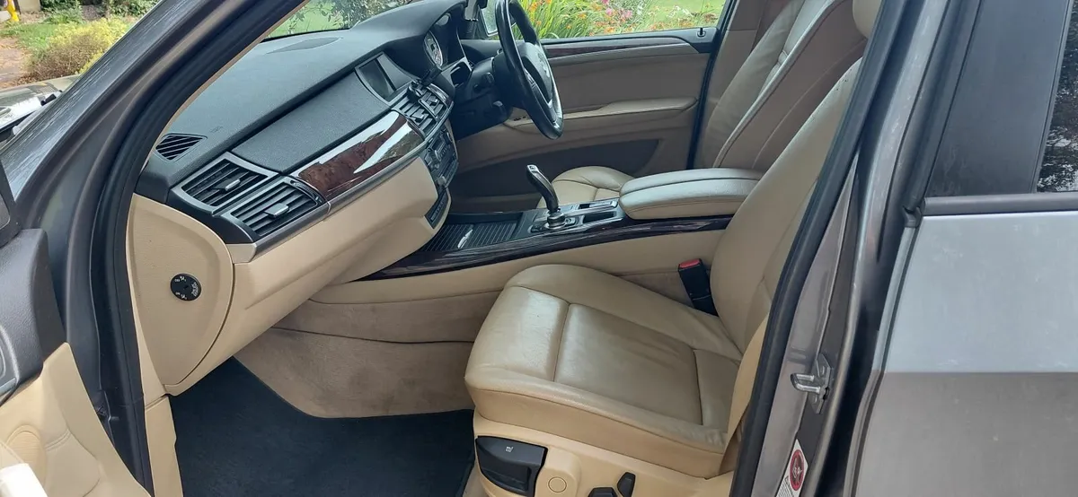 2010 BMW X5 3.0 Diesel Crew Cab NEW DOE !! - Image 3