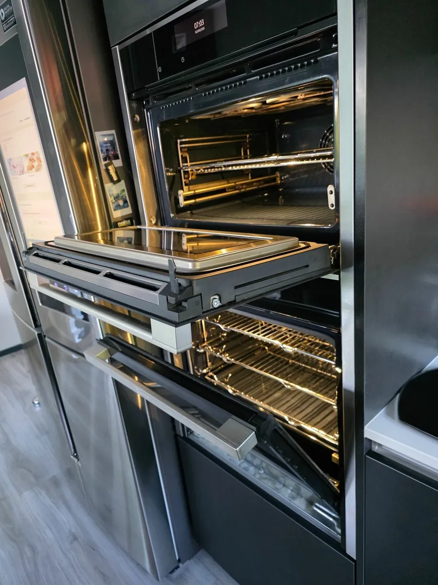 NEFF MICROWAVE OVEN AND main oven with Slide and - Image 1